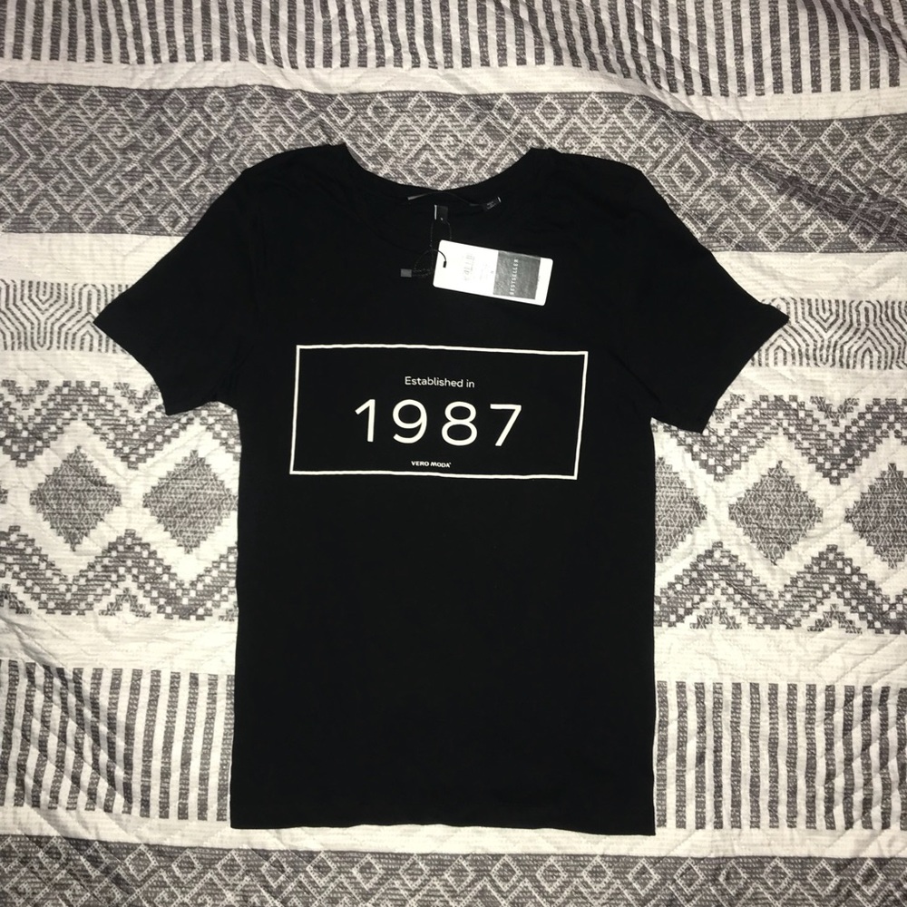 Vero moda 1987. Graphic t size S